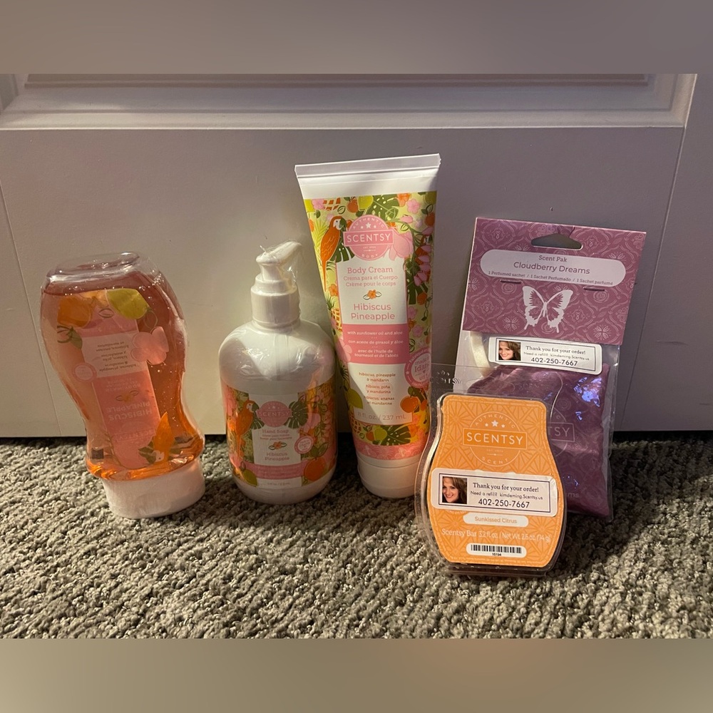 Scentsy - bundle of hibiscus pineapple/cloudberry/sunkissed citrus